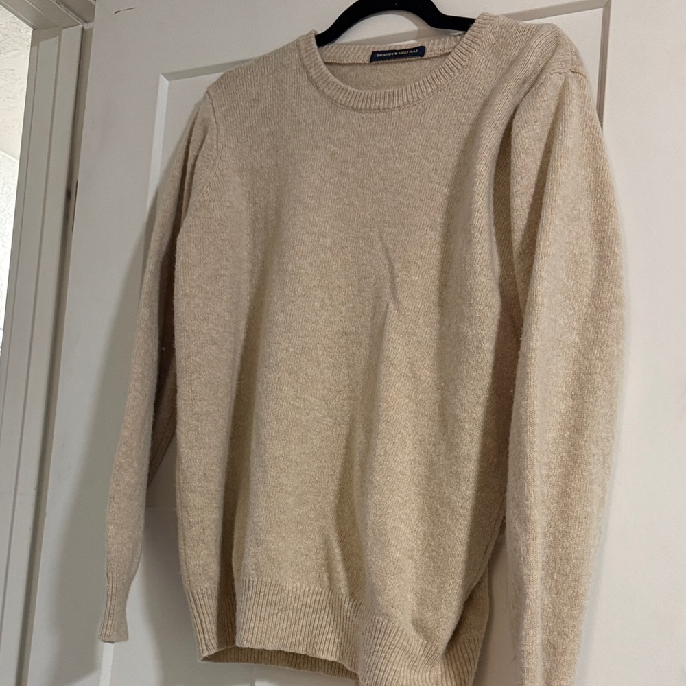 Brandy Melville Cream Crewneck Sweater